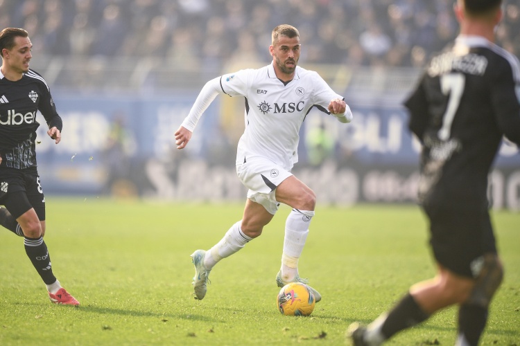 世界杯官方app下载入口-斯皮纳佐拉：为整个体制意大利必须晋级世界杯 想在那不勒斯退役